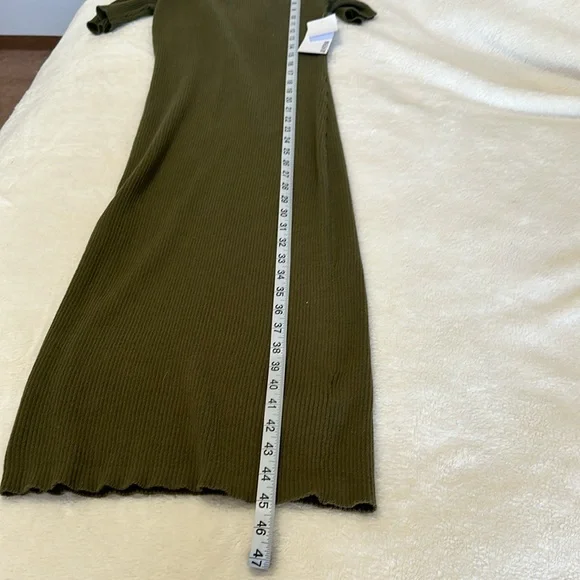 JustFab Olive Green Cold Shoulder Ribbed Knee-Length Dress Size Medium - Picture 12 of 13